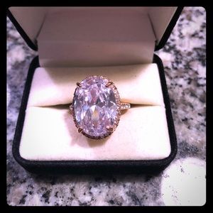 Cubic zirconia vintage estate ring rose gold